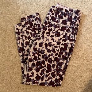 Cheetah print leggings